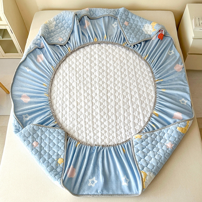 91家纺网 家纺一手货源 找家纺 铭成家纺 2025新款牛奶绒夹棉保暖床笠 星月织梦-蓝