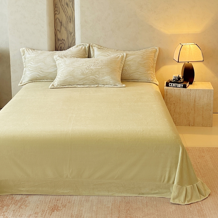 91家纺网 家纺一手货源 找家纺 春皖家纺 2025新款全消光雕花绒牛奶绒单品床单 暮色织锦