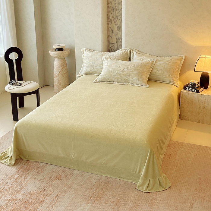 91家纺网 家纺一手货源 找家纺 春皖家纺 2025新款全消光雕花绒牛奶绒单品床单 暮色织锦