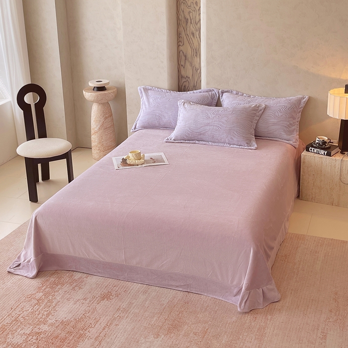 91家纺网 家纺一手货源 找家纺 春皖家纺 2025新款全消光雕花绒牛奶绒单品床单 花间絮语