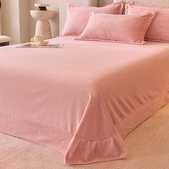 91家纺网 家纺一手货源 找家纺 春皖家纺 2025新款全消光雕花绒牛奶绒单品床单 柔眠序曲