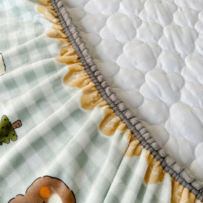 91家纺网 家纺一手货源 找家纺 铭成家纺 2025新款牛奶绒夹棉保暖床笠 熊兔乐园