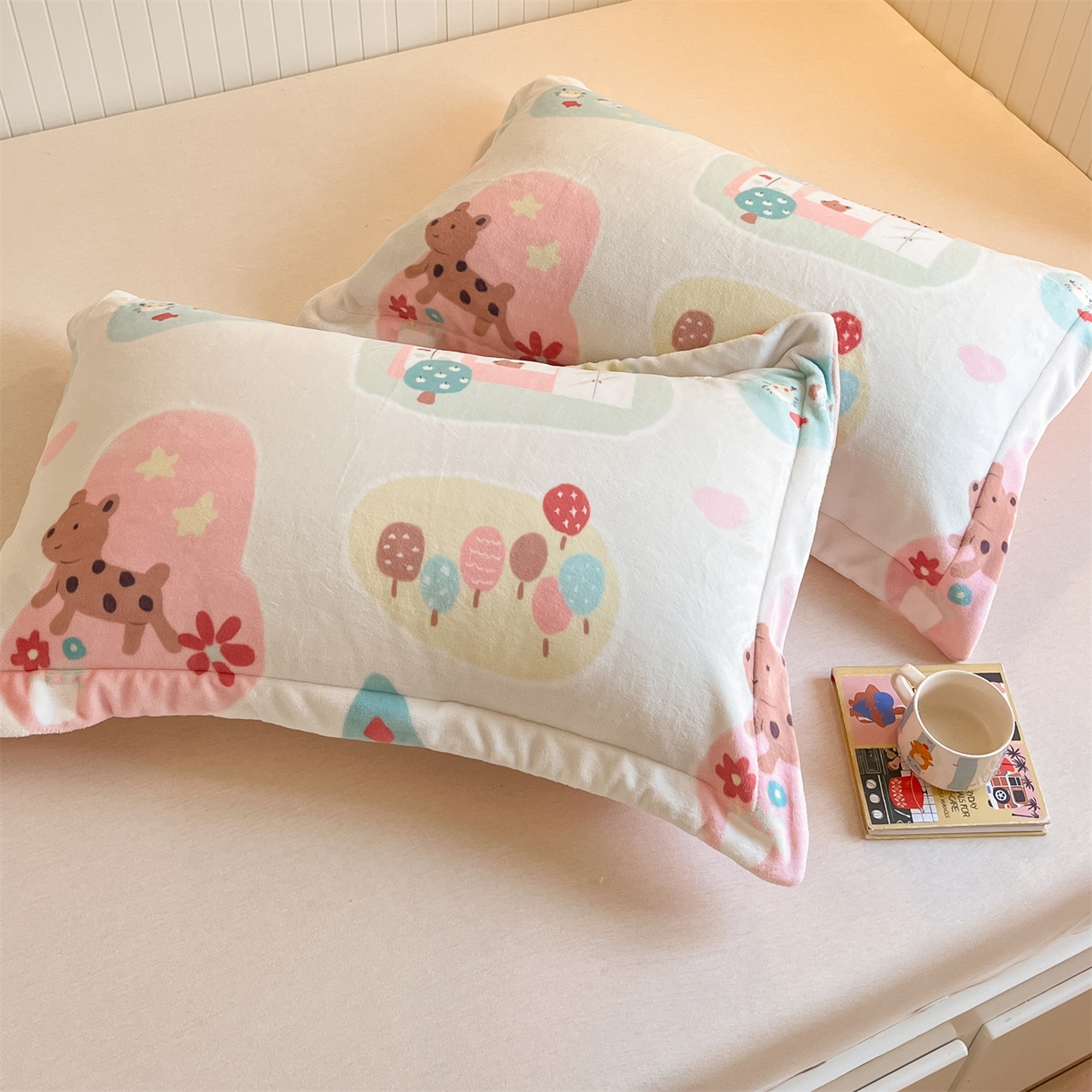 91家纺网 家纺一手货源 找家纺 （总）梦幻之城 2025新款A类牛奶绒数码印花卡通枕套