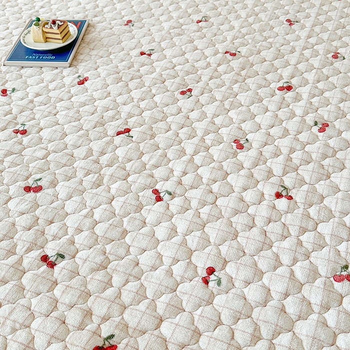 91家纺网 家纺一手货源 找家纺 铭成家纺 2025新款牛奶绒夹棉保暖床笠 樱桃格子-卡其