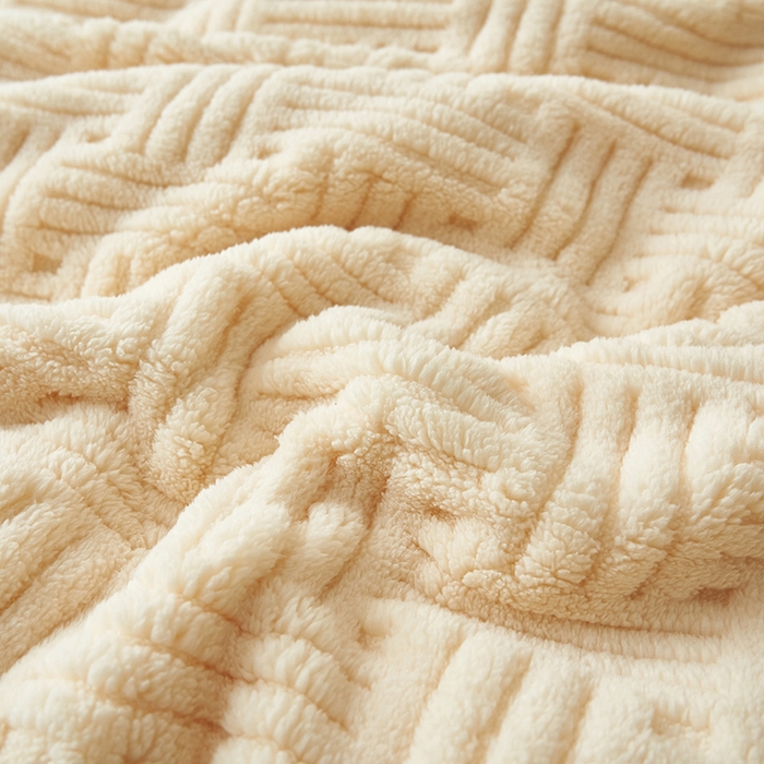 91家纺网 家纺一手货源 找家纺 晨曦家纺 2025新款230克加厚保暖塔芙绒牛奶绒提花单被套-简爱 简爱-奶黄