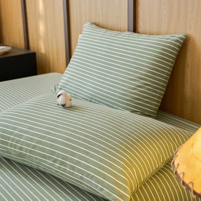 91家纺网 家纺一手货源 找家纺 春皖家纺 2025新款全棉原棉磨毛色织水洗单枕套回暖系列-风格二 艾绿条