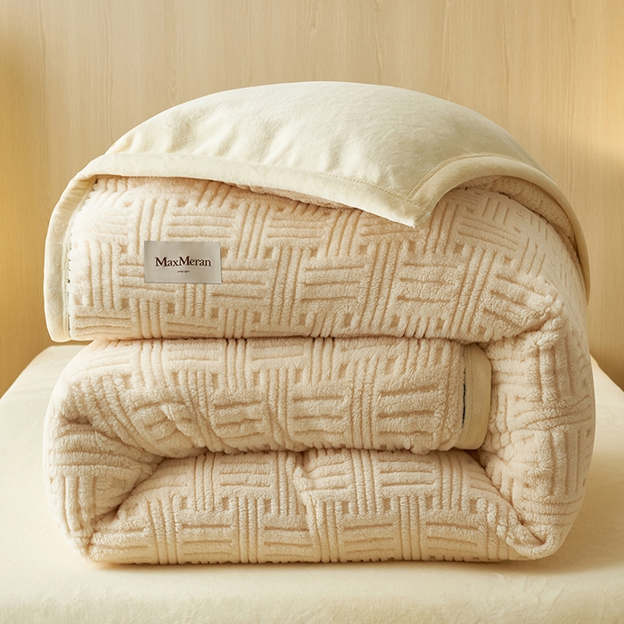 91家纺网 家纺一手货源 找家纺 晨曦家纺 2025新款230克加厚保暖塔芙绒牛奶绒提花单被套-简爱 简爱-奶黄