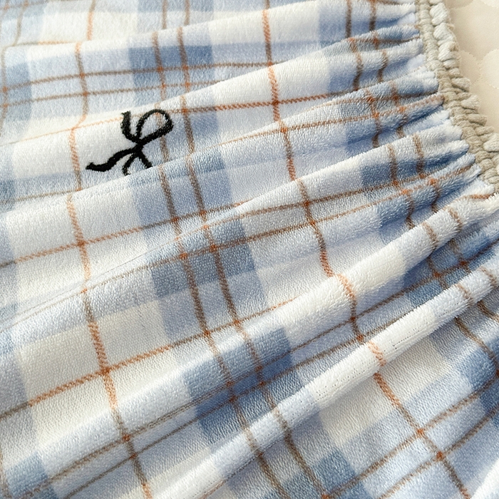 91家纺网 家纺一手货源 找家纺 铭成家纺 2025新款牛奶绒夹棉保暖床笠 樱桃格子-蓝
