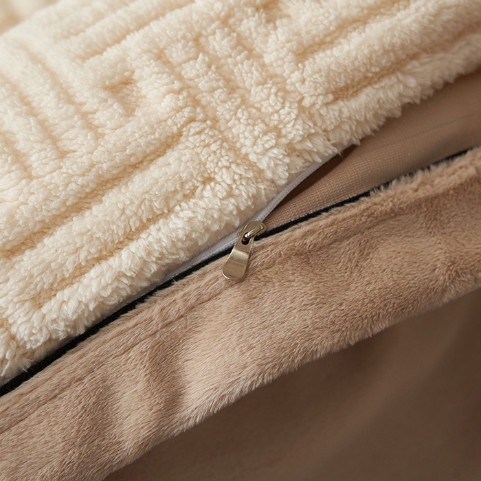 91家纺网 家纺一手货源 找家纺 晨曦家纺 2025新款230克加厚保暖塔芙绒牛奶绒提花单被套-简爱 简爱-奶咖