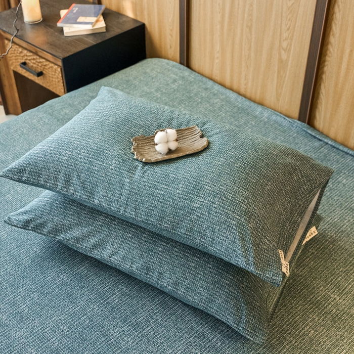 91家纺网 家纺一手货源 找家纺 春皖家纺 2025新款全棉原棉磨毛色织水洗单枕套回暖系列-风格二 简森绿