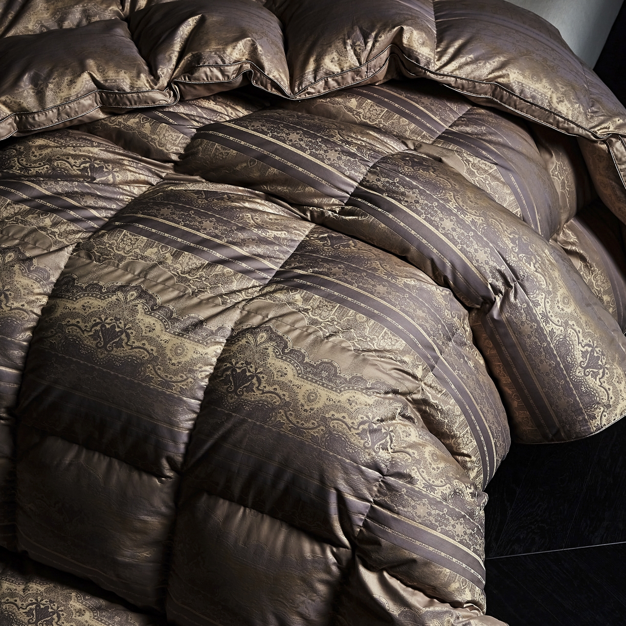 91家纺网 家纺一手货源 找家纺 （总）暖羽屋羽绒馆 2025新款时空95白鹅绒被芯 羽绒被子 鹅绒被 双人春秋冬被2米