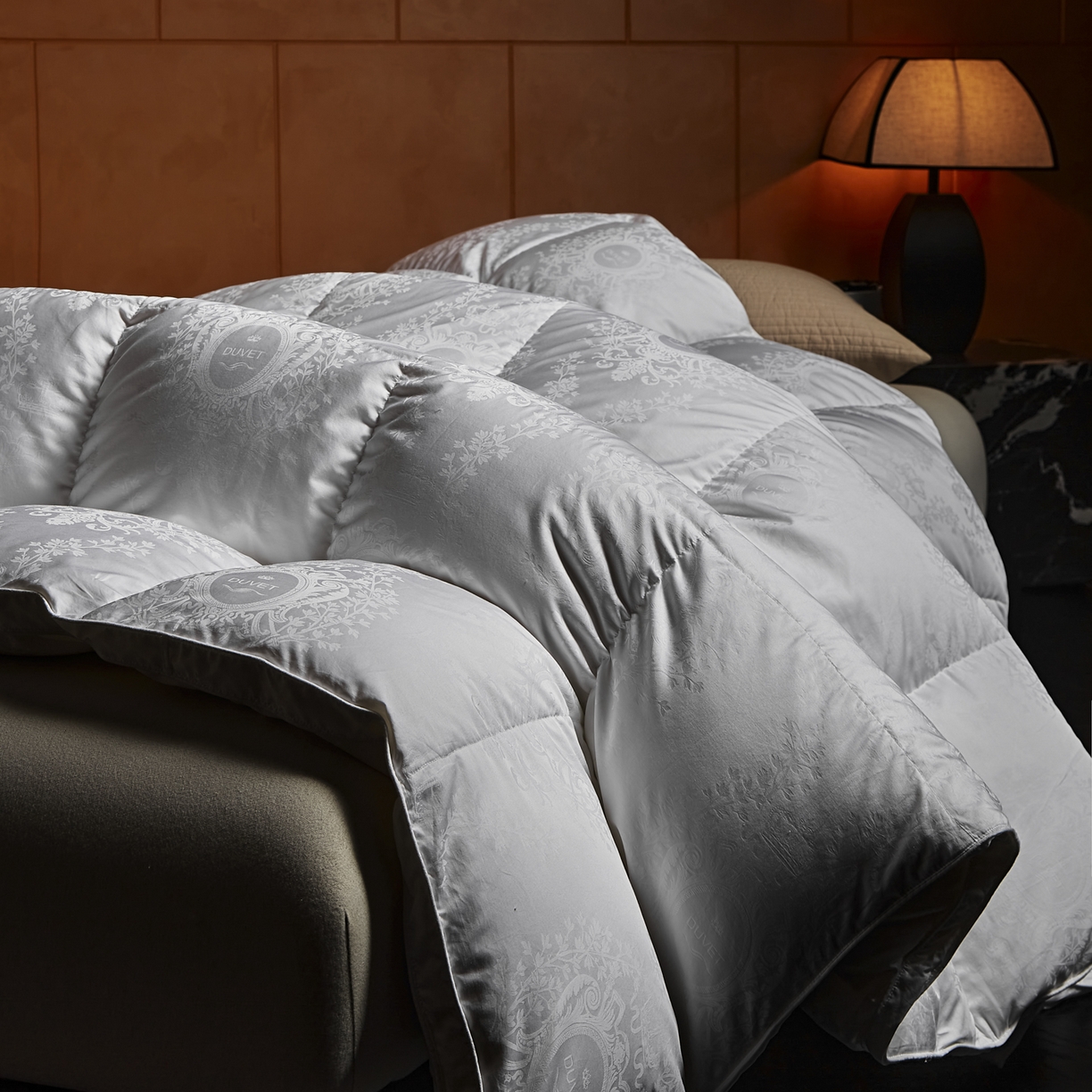 91家纺网 家纺一手货源 找家纺 暖羽屋羽绒馆 2025新款盛世典雅95白鹅绒被子 鹅绒被芯 羽绒被 冬被双人2米春秋被 盛世典雅 白