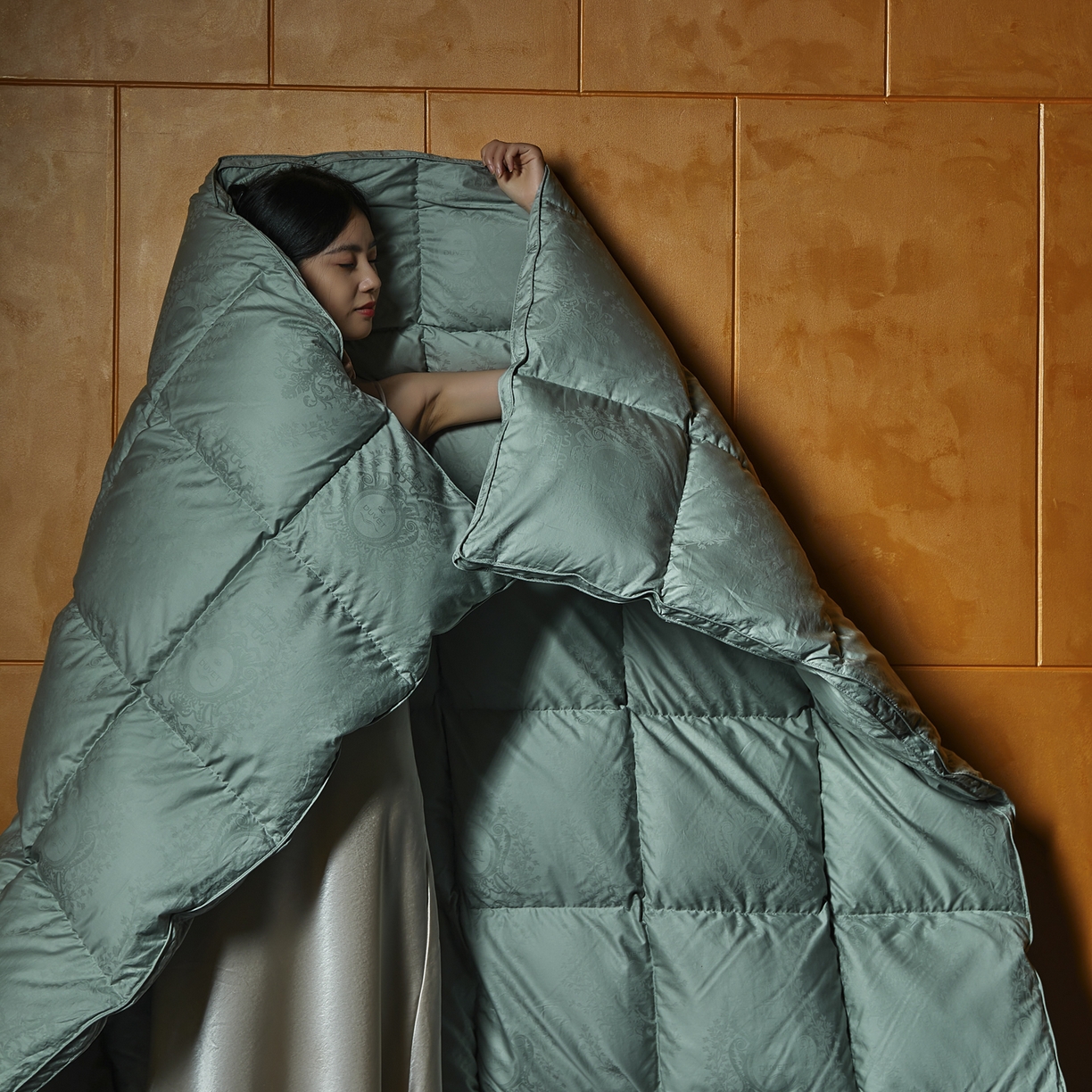 91家纺网 家纺一手货源 找家纺 暖羽屋羽绒馆 2025新款盛世典雅95白鹅绒被子 鹅绒被芯 羽绒被 冬被双人2米春秋被 盛世典雅 蓝