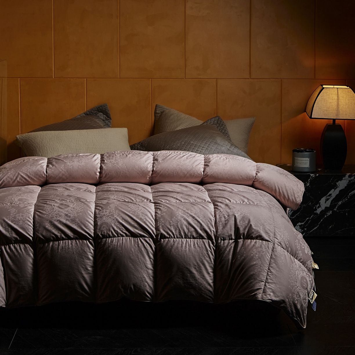 91家纺网 家纺一手货源 找家纺 暖羽屋羽绒馆 2025新款盛世典雅95白鹅绒被子 鹅绒被芯 羽绒被 冬被双人2米春秋被 盛世典雅 粉