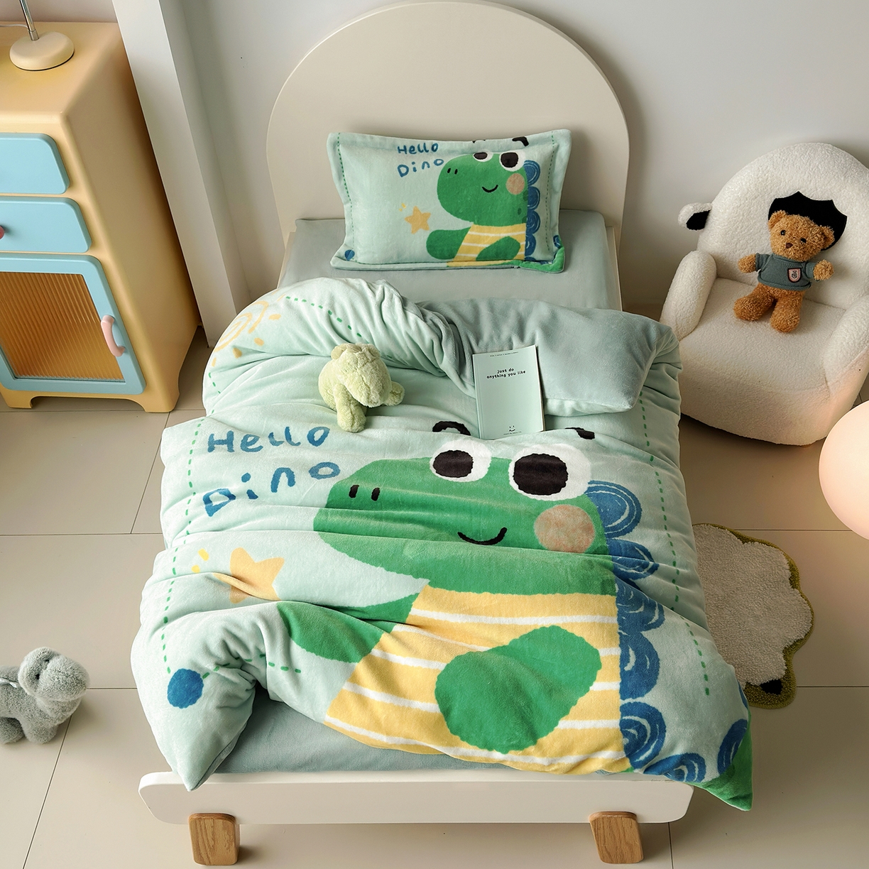 91家纺网 家纺一手货源 找家纺 （总）荷马之梦 2025新款A类牛奶绒数码印花原创卡通大版儿童幼儿园被套三件套-萌宠系列