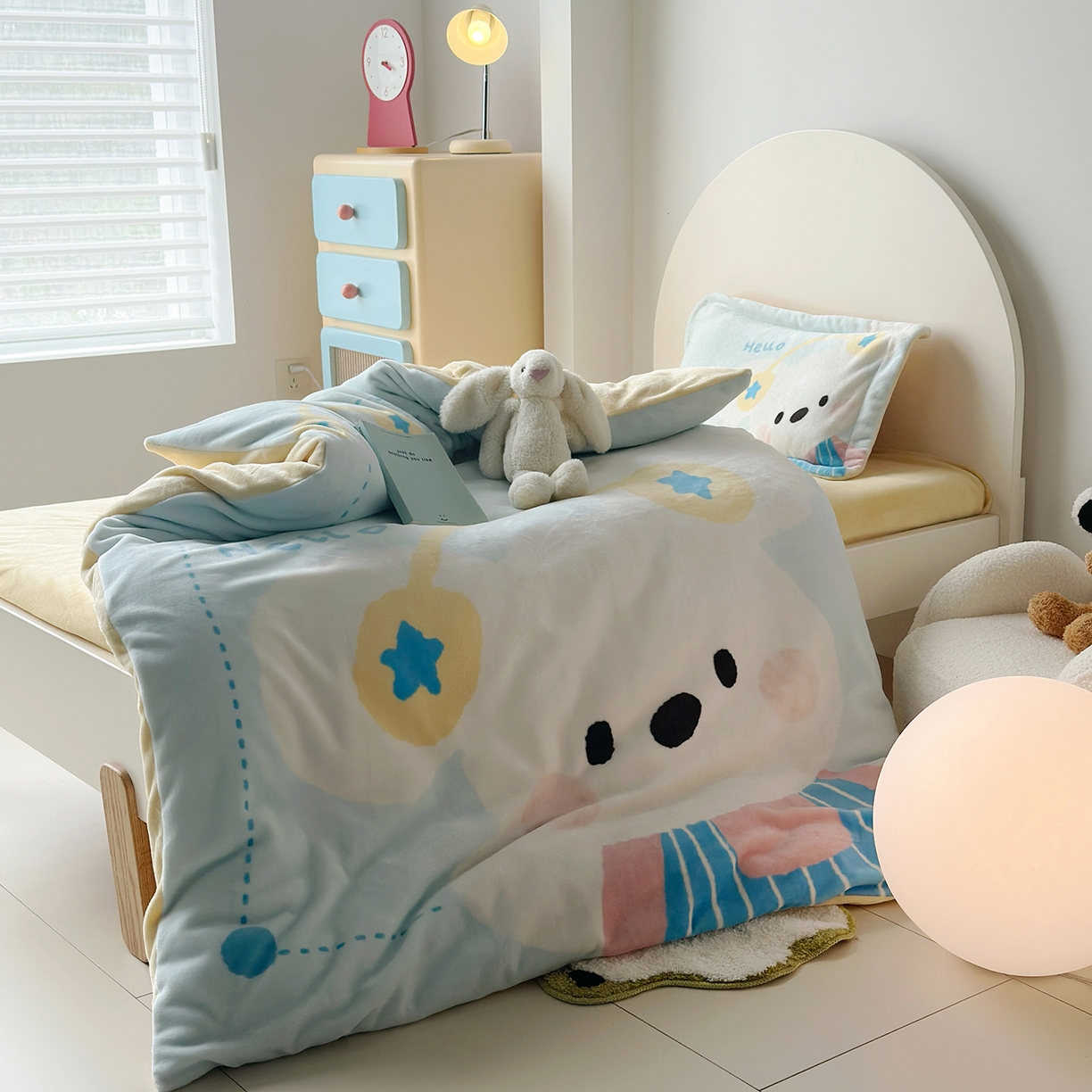 91家纺网 家纺一手货源 找家纺 荷马之梦 2025新款A类牛奶绒数码印花原创卡通大版儿童幼儿园被套三件套-萌宠系列 小狗布布