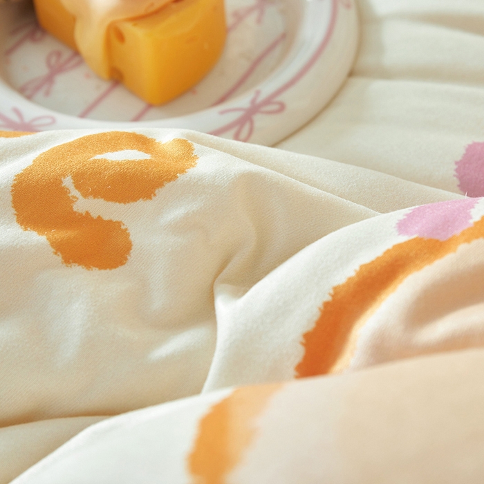 91家纺网 家纺一手货源 找家纺 荷马之梦 2025新款A类针织棉数码印花卡通手绘豆豆绒儿童被芯春秋被冬被-安睡系列 可爱小狮