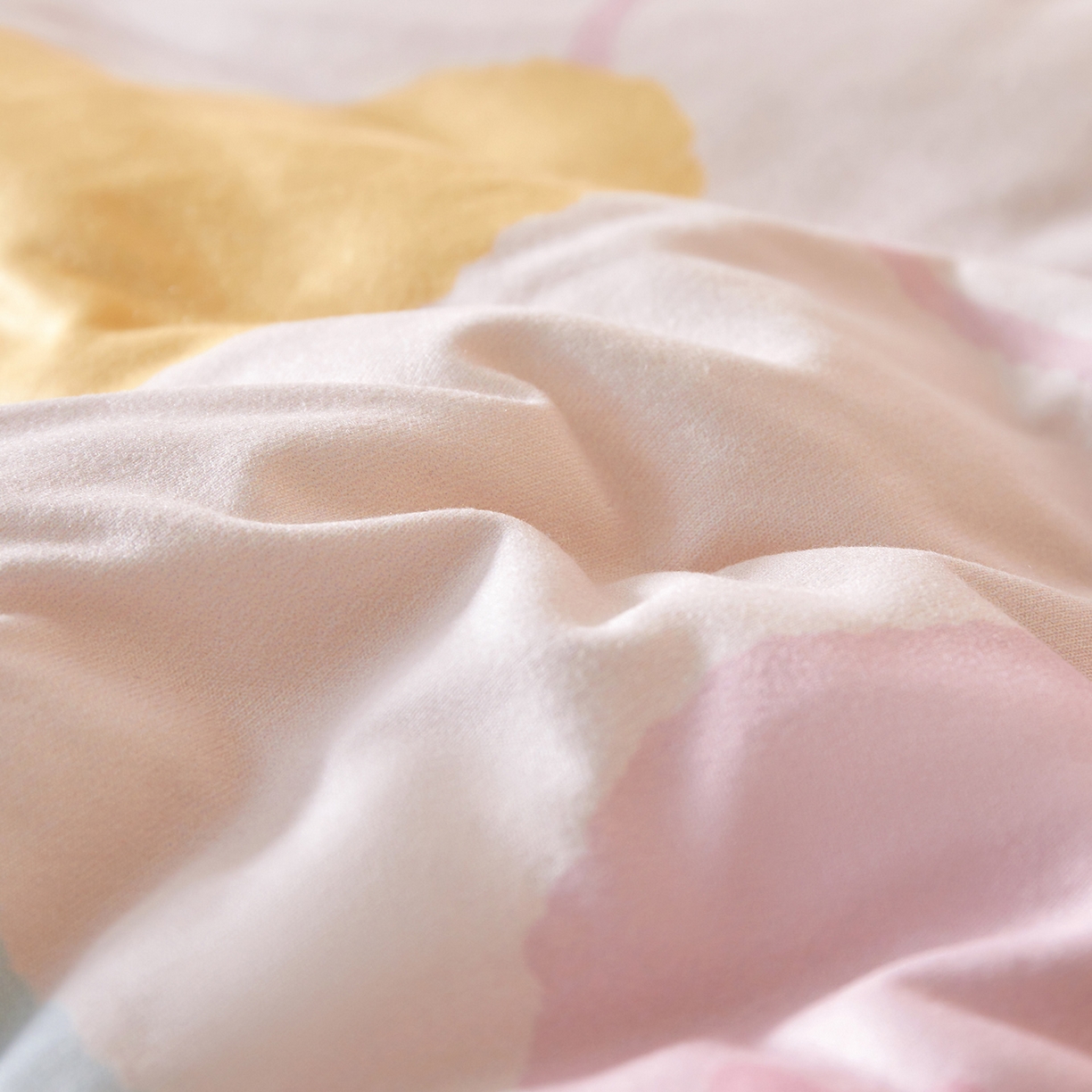 91家纺网 家纺一手货源 找家纺 荷马之梦 2025新款A类针织棉数码印花卡通手绘豆豆绒儿童被芯春秋被冬被-安睡系列 爱心兔