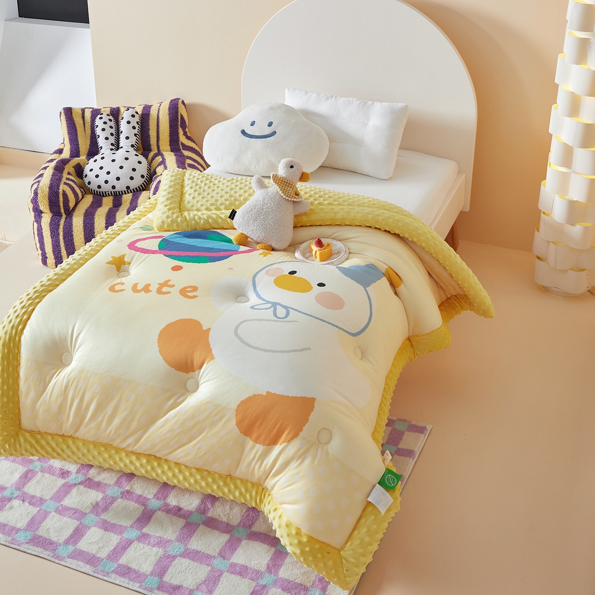 91家纺网 家纺一手货源 找家纺 荷马之梦 2025新款A类针织棉数码印花卡通手绘豆豆绒儿童被芯春秋被冬被-安睡系列 星球鸭