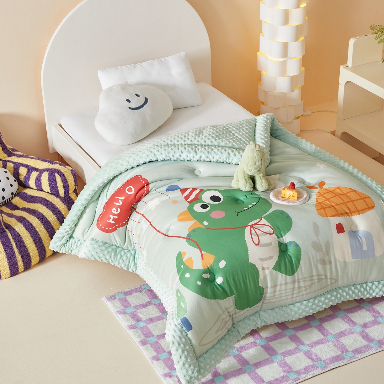 91家纺网 家纺一手货源 找家纺 荷马之梦 2025新款A类针织棉数码印花卡通手绘豆豆绒儿童被芯春秋被冬被-安睡系列 恐龙之家