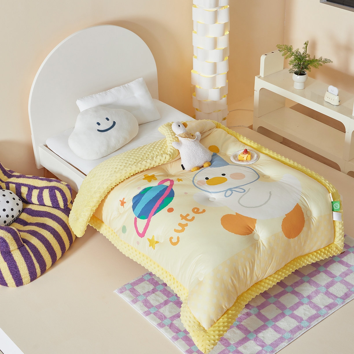 91家纺网 家纺一手货源 找家纺 荷马之梦 2025新款A类针织棉数码印花卡通手绘豆豆绒儿童被芯春秋被冬被-安睡系列 星球鸭