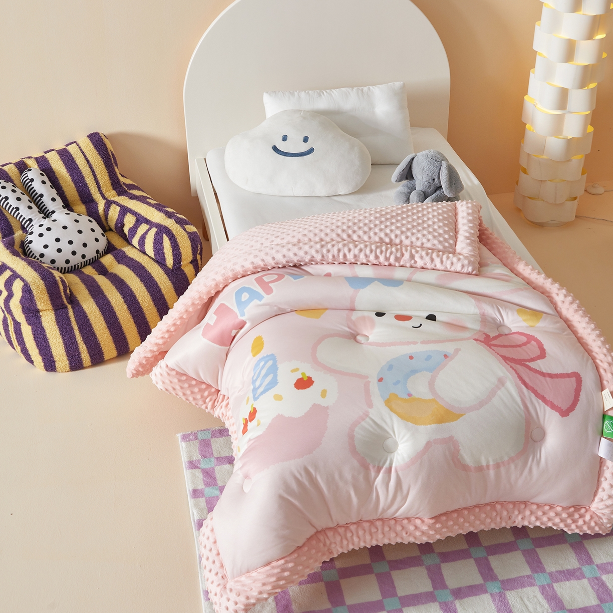 91家纺网 家纺一手货源 找家纺 荷马之梦 2025新款A类针织棉数码印花卡通手绘豆豆绒儿童被芯春秋被冬被-安睡系列 生日小兔