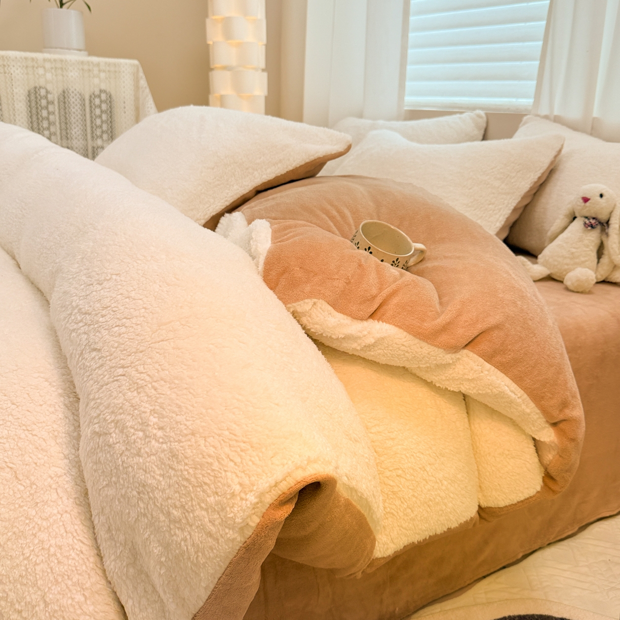 91家纺网 家纺一手货源 找家纺 （总）眠博士 2025新款A类泰迪绒牛奶绒纯色四件套