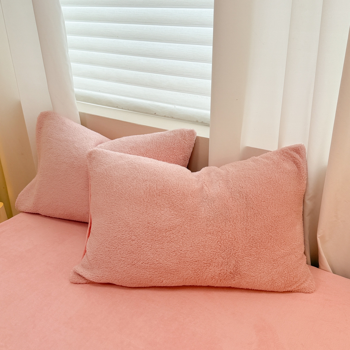 91家纺网 家纺一手货源 找家纺 眠博士 2025新款A类泰迪绒牛奶绒纯色四件套 泰迪绒-安妮粉