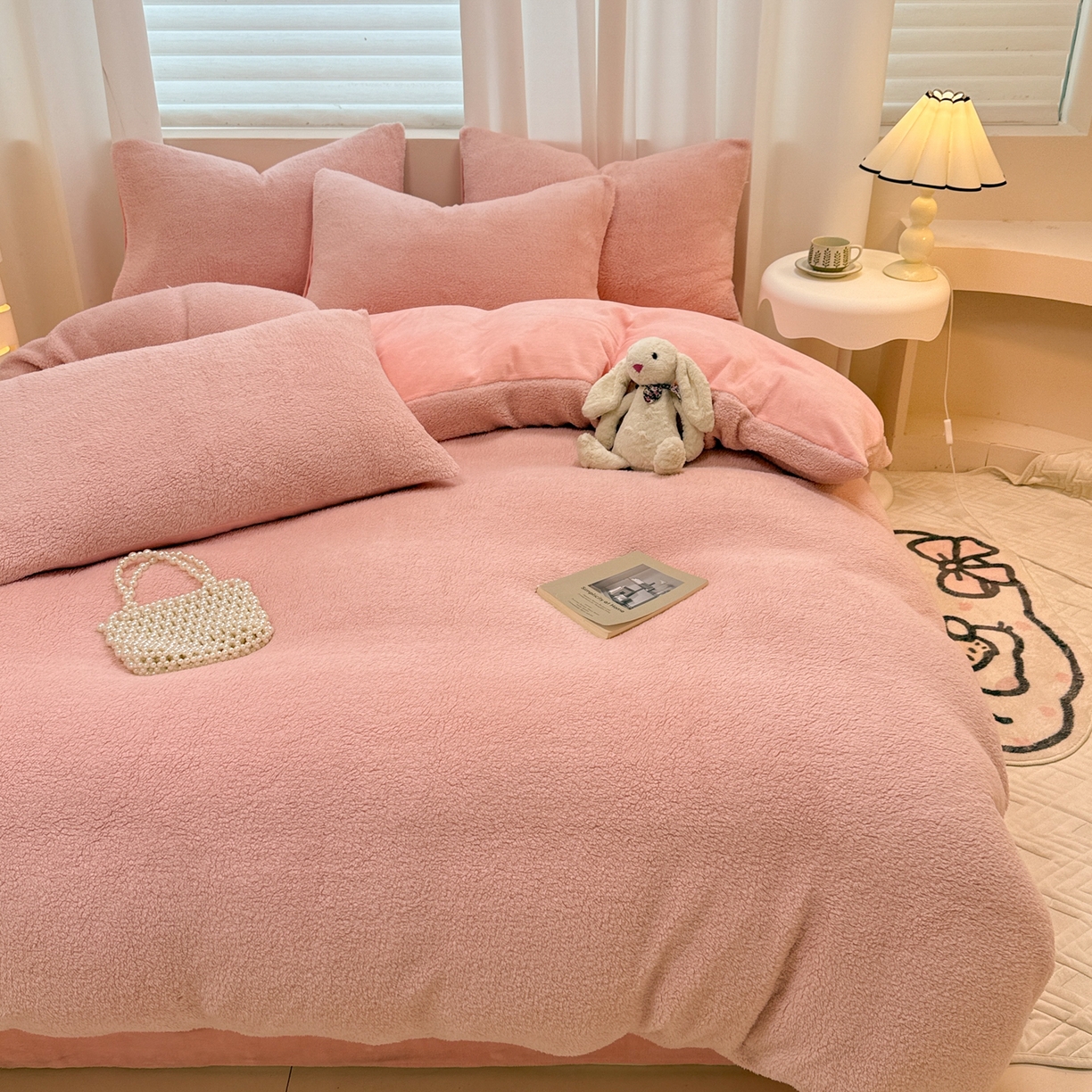 91家纺网 家纺一手货源 找家纺 眠博士 2025新款A类泰迪绒牛奶绒纯色四件套 泰迪绒-安妮粉