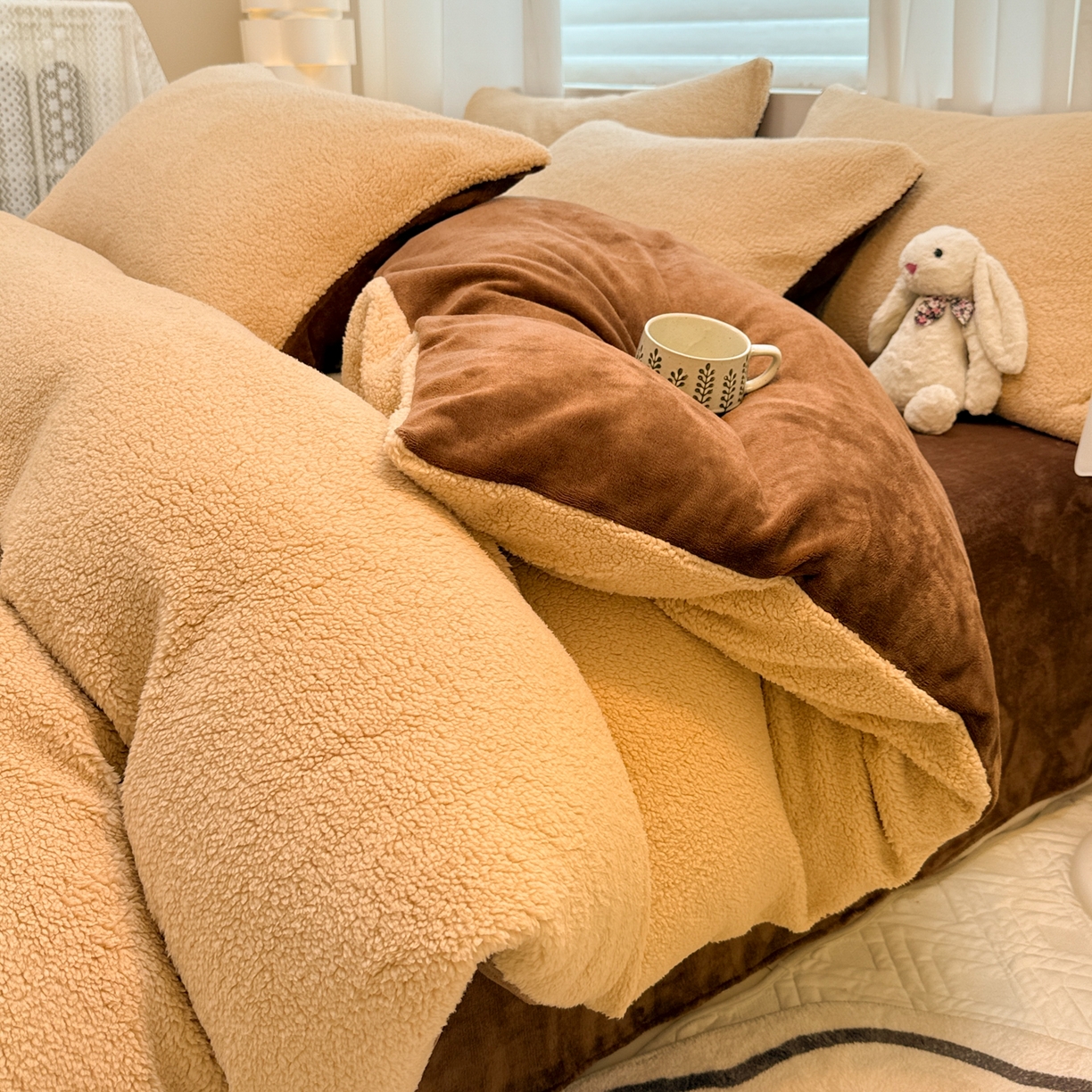 91家纺网 家纺一手货源 找家纺 眠博士 2025新款A类泰迪绒牛奶绒纯色四件套 泰迪绒-安妮咖