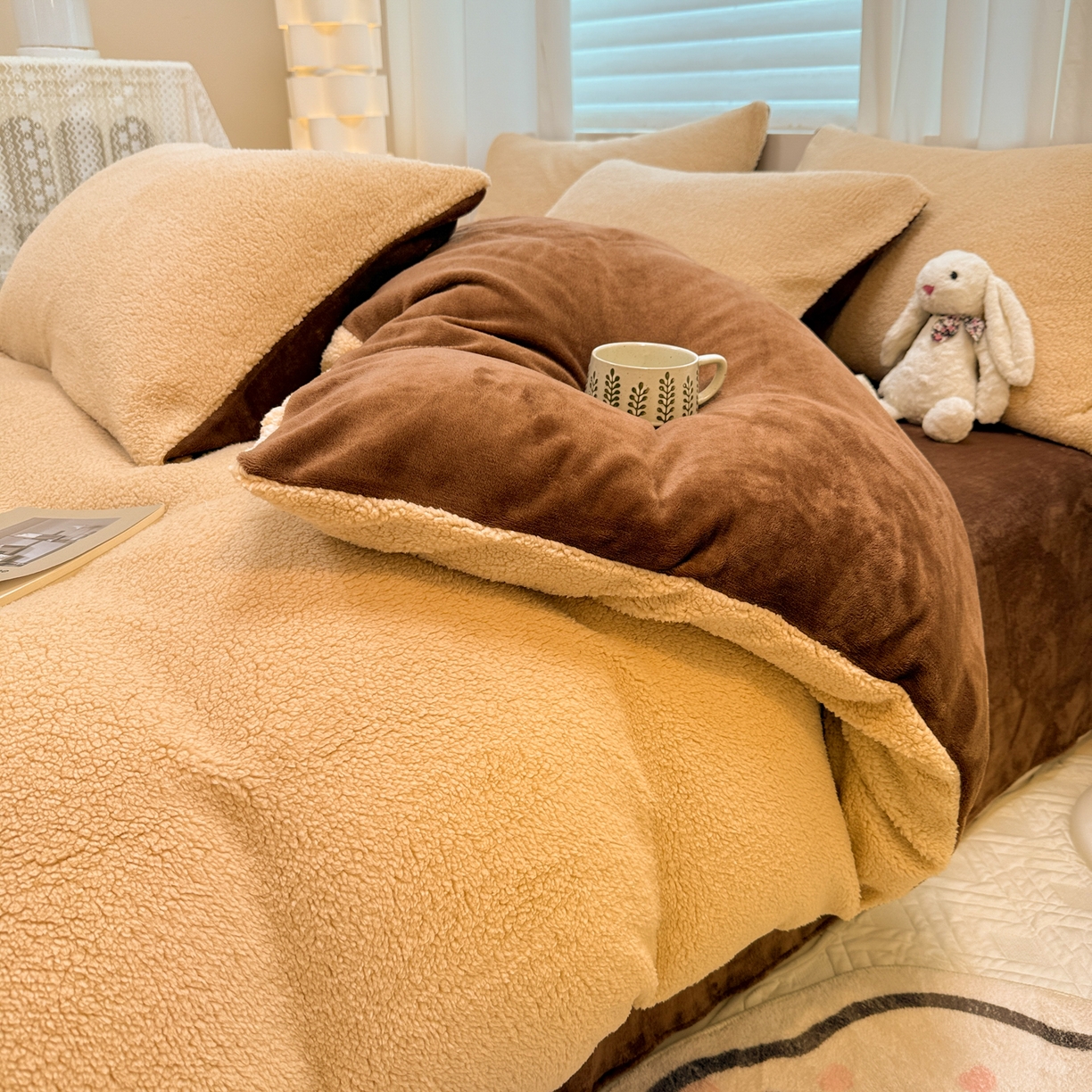 91家纺网 家纺一手货源 找家纺 眠博士 2025新款A类泰迪绒牛奶绒纯色四件套 泰迪绒-安妮咖