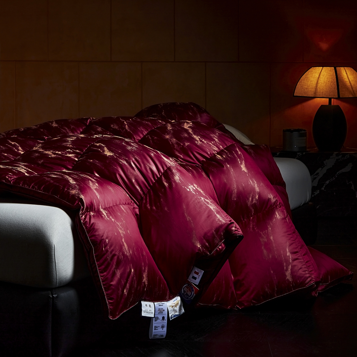 91家纺网 家纺一手货源 找家纺 （总）暖羽屋羽绒馆 2025新款95白鹅绒被子峰峦 鹅绒被芯 双人婚庆羽绒冬被2米 春秋被