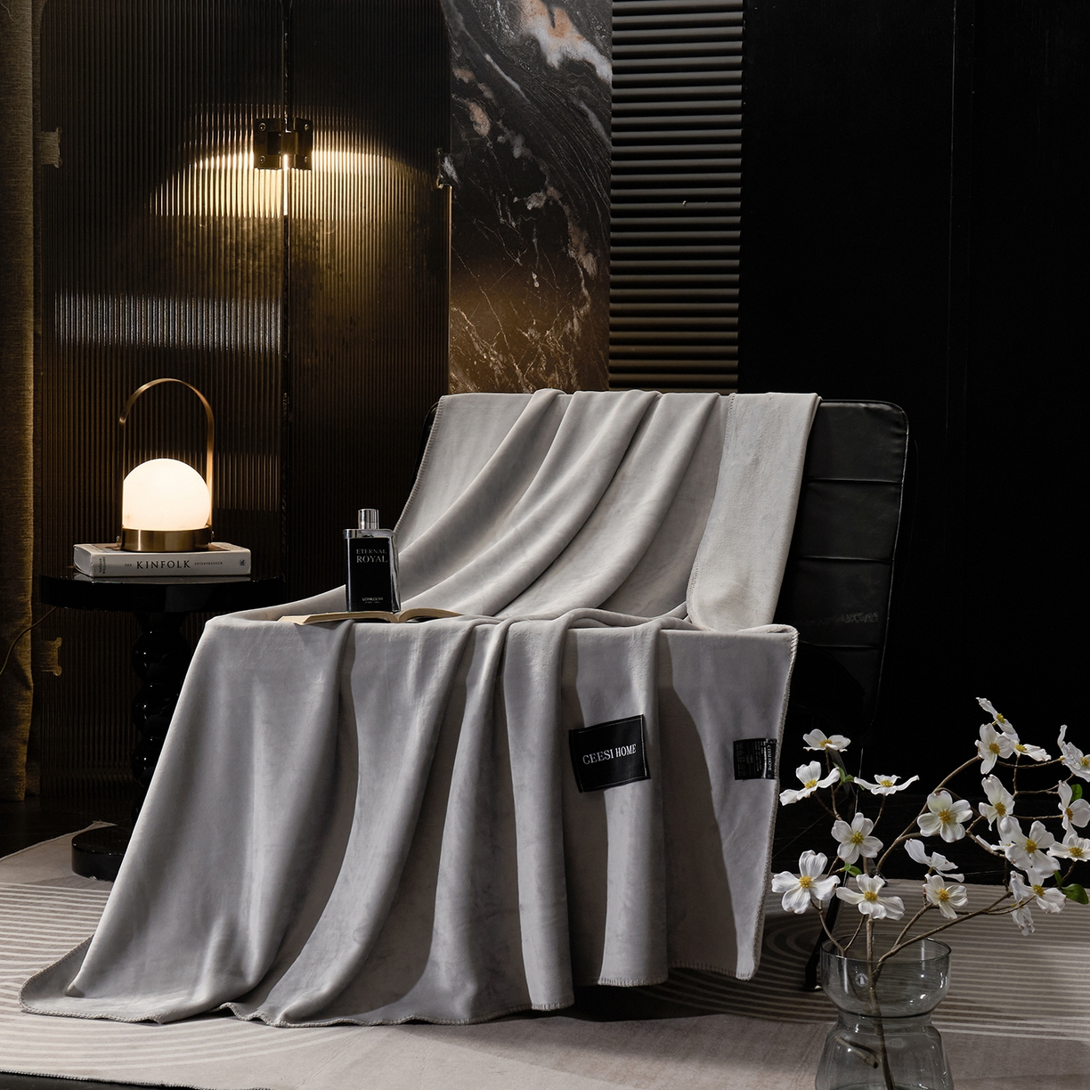 91家纺网 家纺一手货源 找家纺 禧禾 2025新款300g氨超锦狐绒航空午睡素色毛毯（控价：券后到手价不低于88元/148元/208元） 铂金银