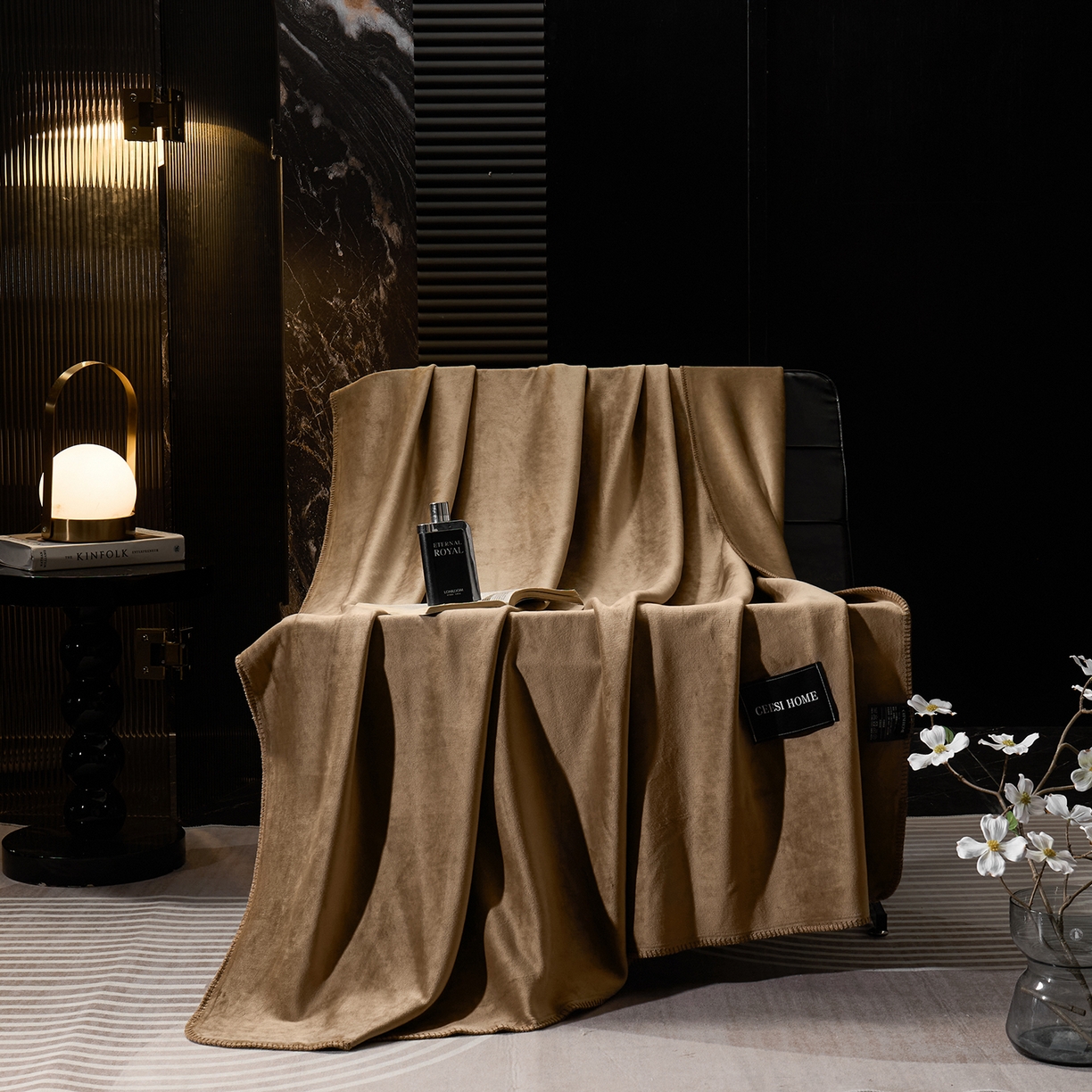91家纺网 家纺一手货源 找家纺 禧禾 2025新款300g氨超锦狐绒航空午睡素色毛毯（控价：券后到手价不低于88元/148元/208元） 凡戴克棕