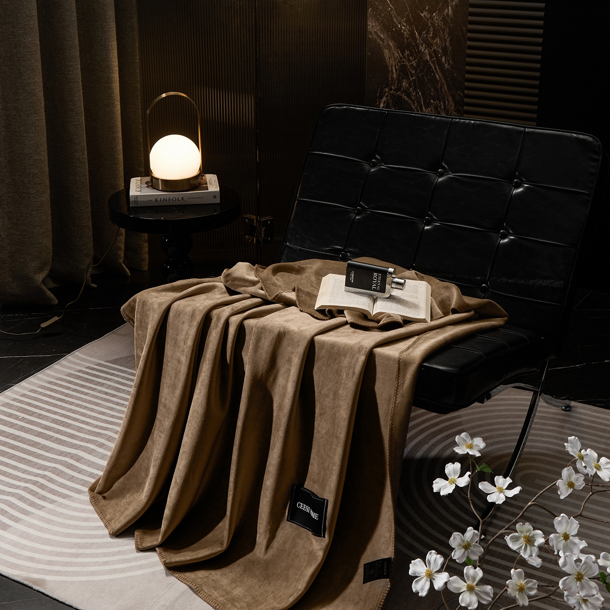 91家纺网 家纺一手货源 找家纺 禧禾 2025新款300g氨超锦狐绒航空午睡素色毛毯（控价：券后到手价不低于88元/148元/208元） 凡戴克棕