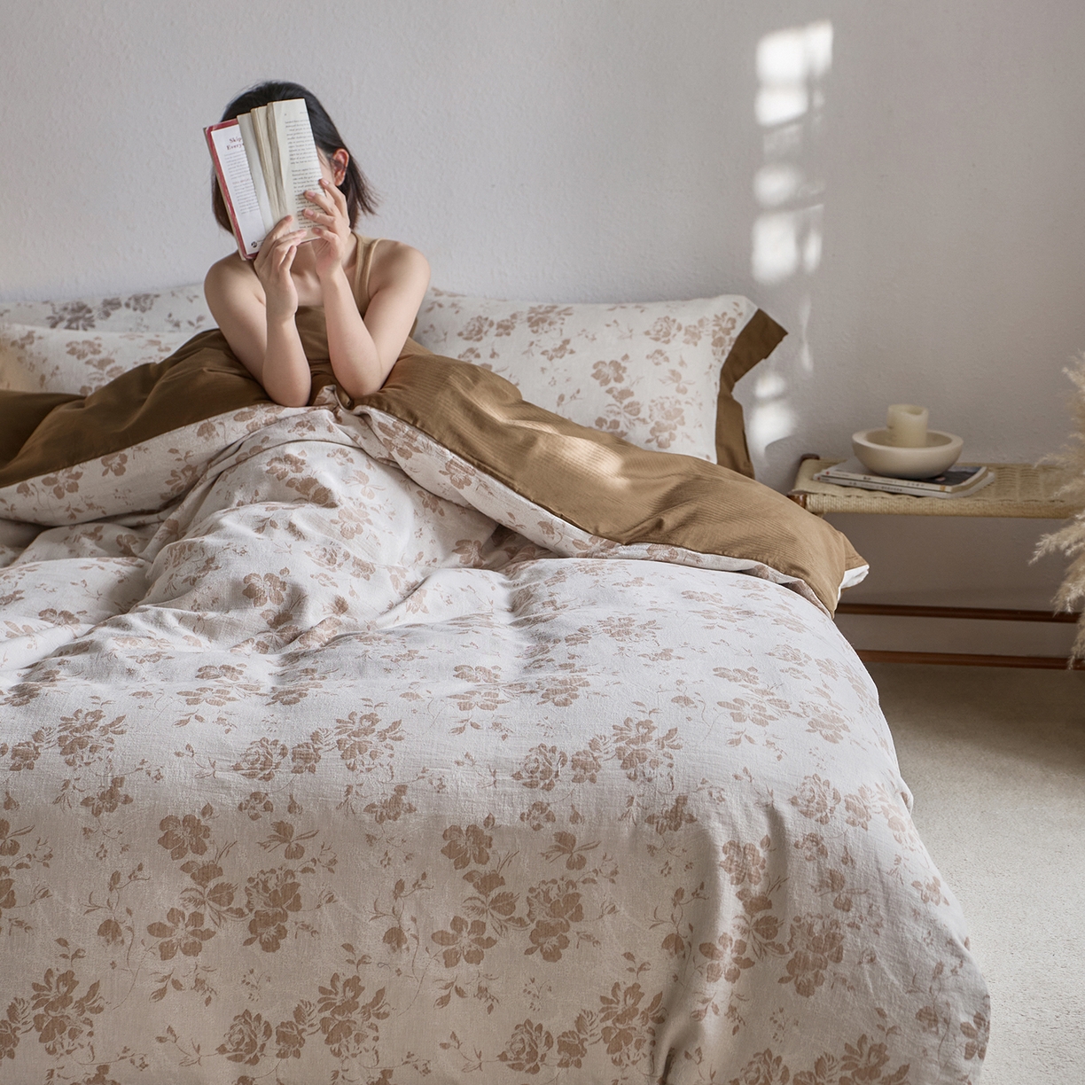 91家纺网 家纺一手货源 找家纺 梦享生活家居 2025新款双层纱提花四件套-砚秋系列 砚秋焦糖