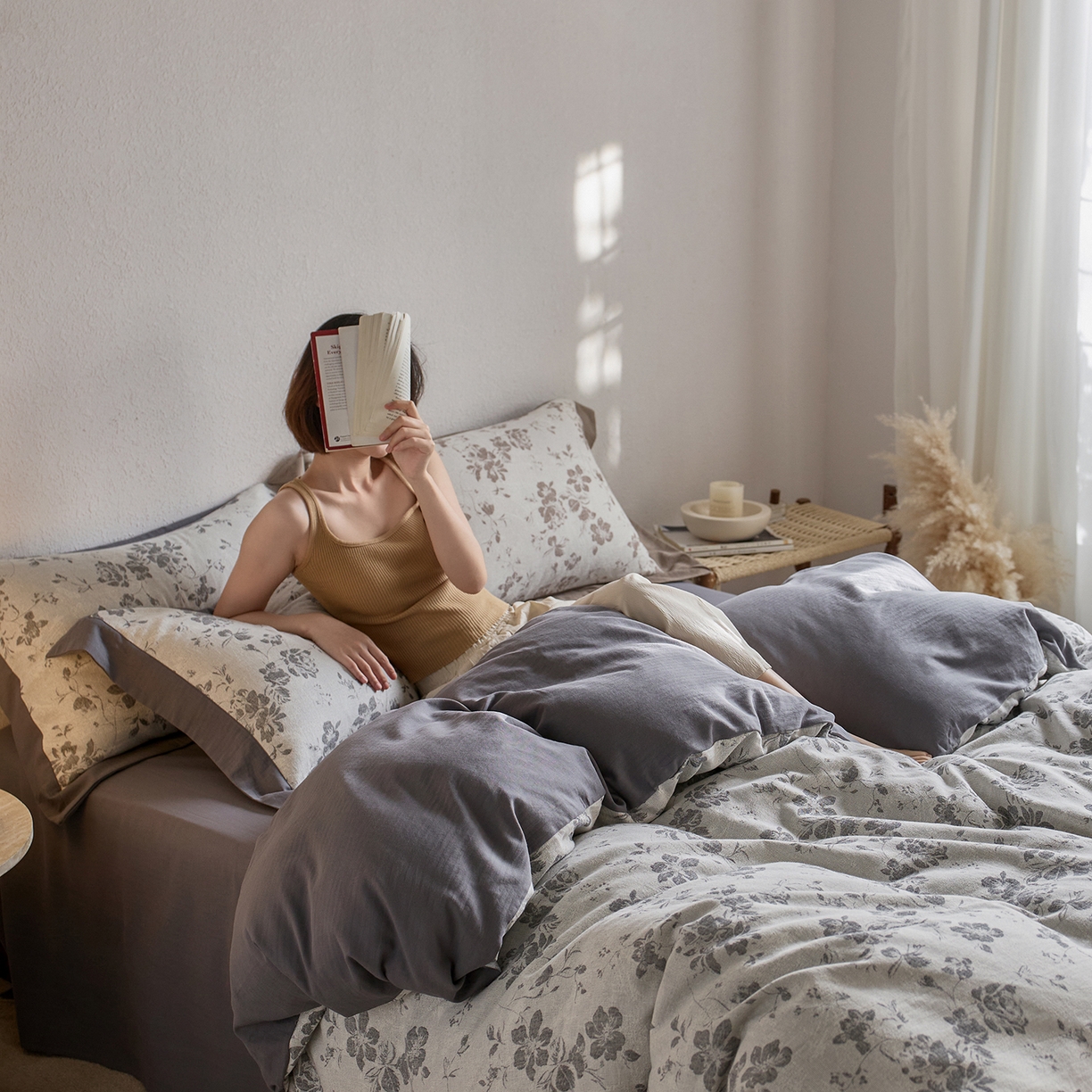 91家纺网 家纺一手货源 找家纺 梦享生活家居 2025新款双层纱提花四件套-砚秋系列 砚秋灰