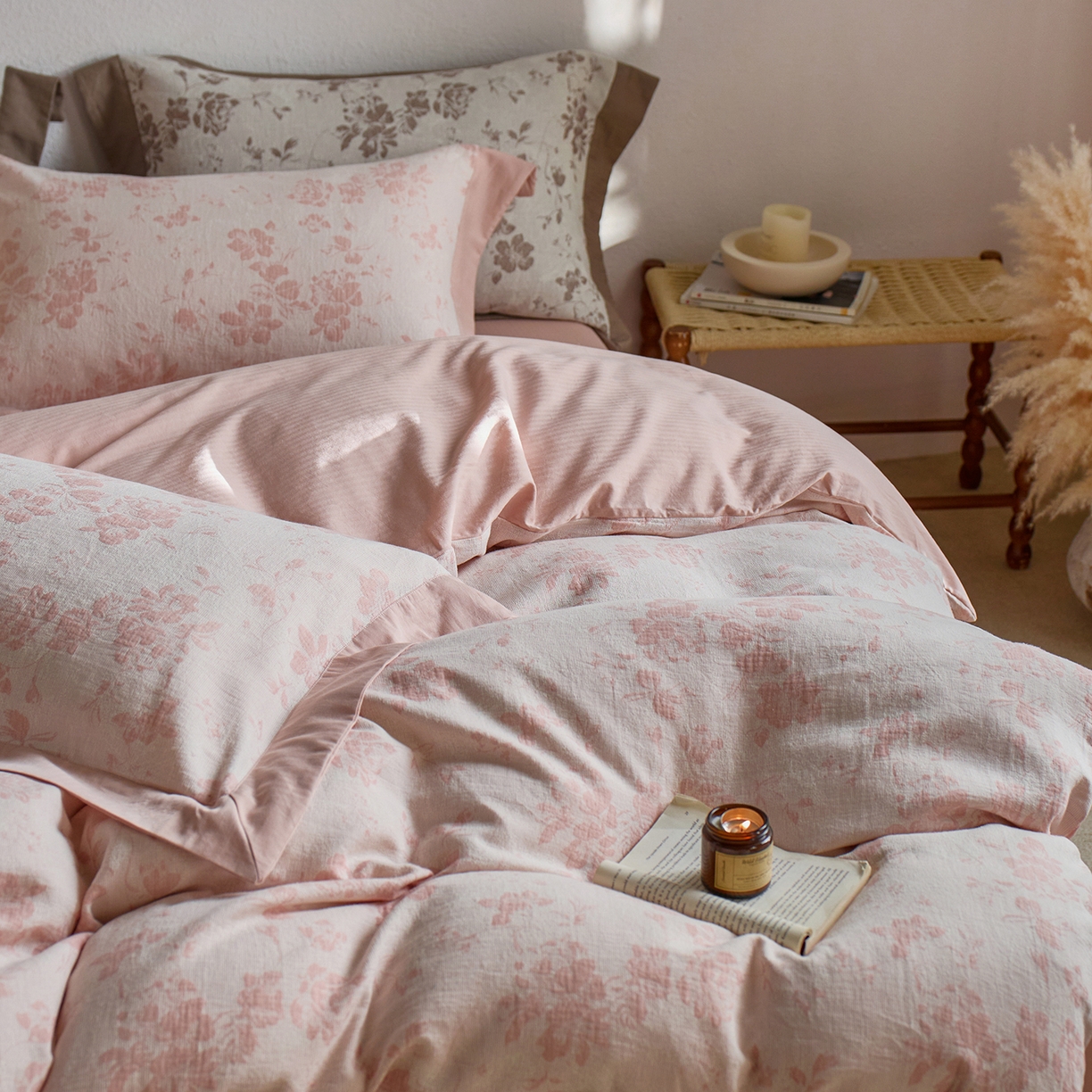 91家纺网 家纺一手货源 找家纺 梦享生活家居 2025新款双层纱提花四件套-砚秋系列 砚秋粉