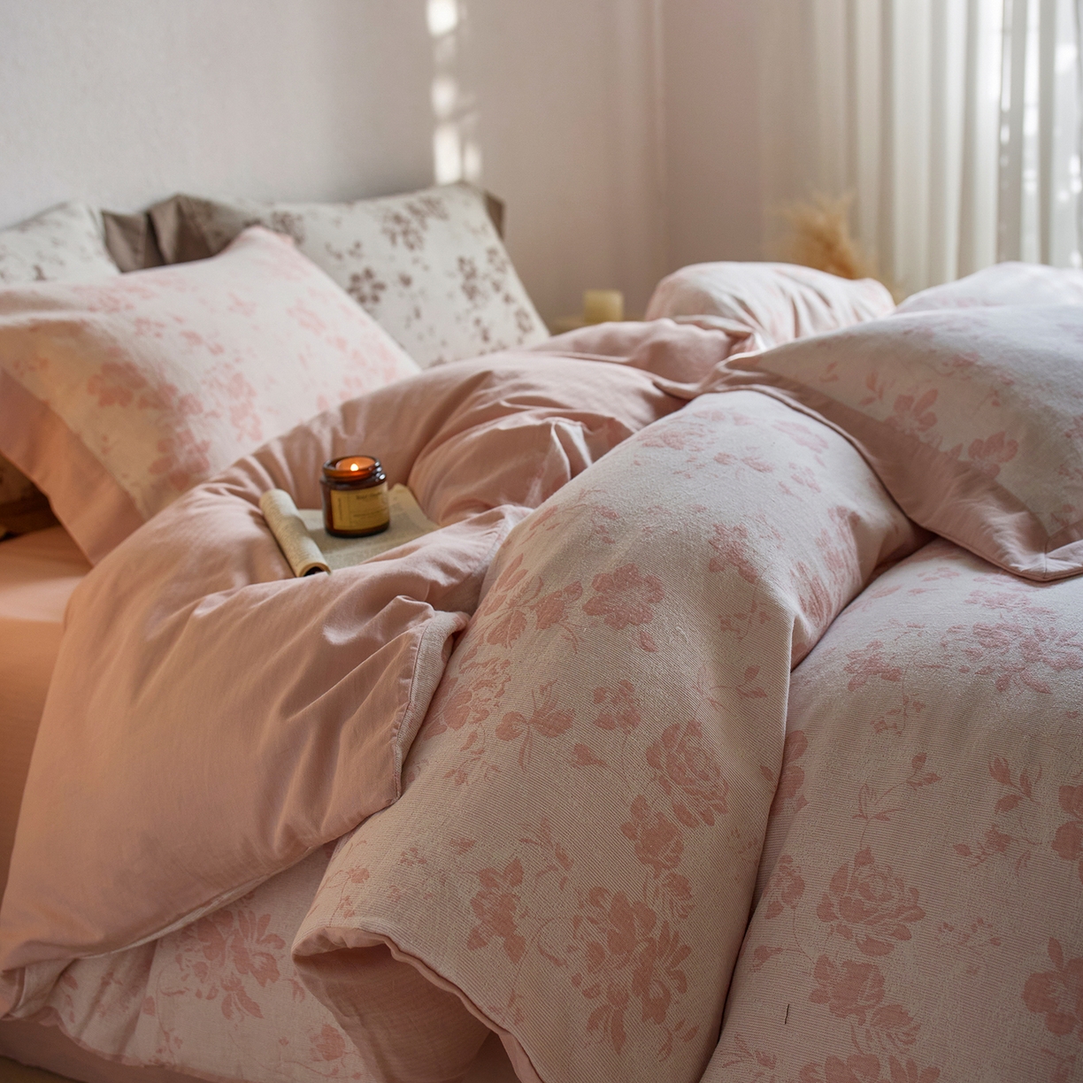 91家纺网 家纺一手货源 找家纺 梦享生活家居 2025新款双层纱提花四件套-砚秋系列 砚秋粉