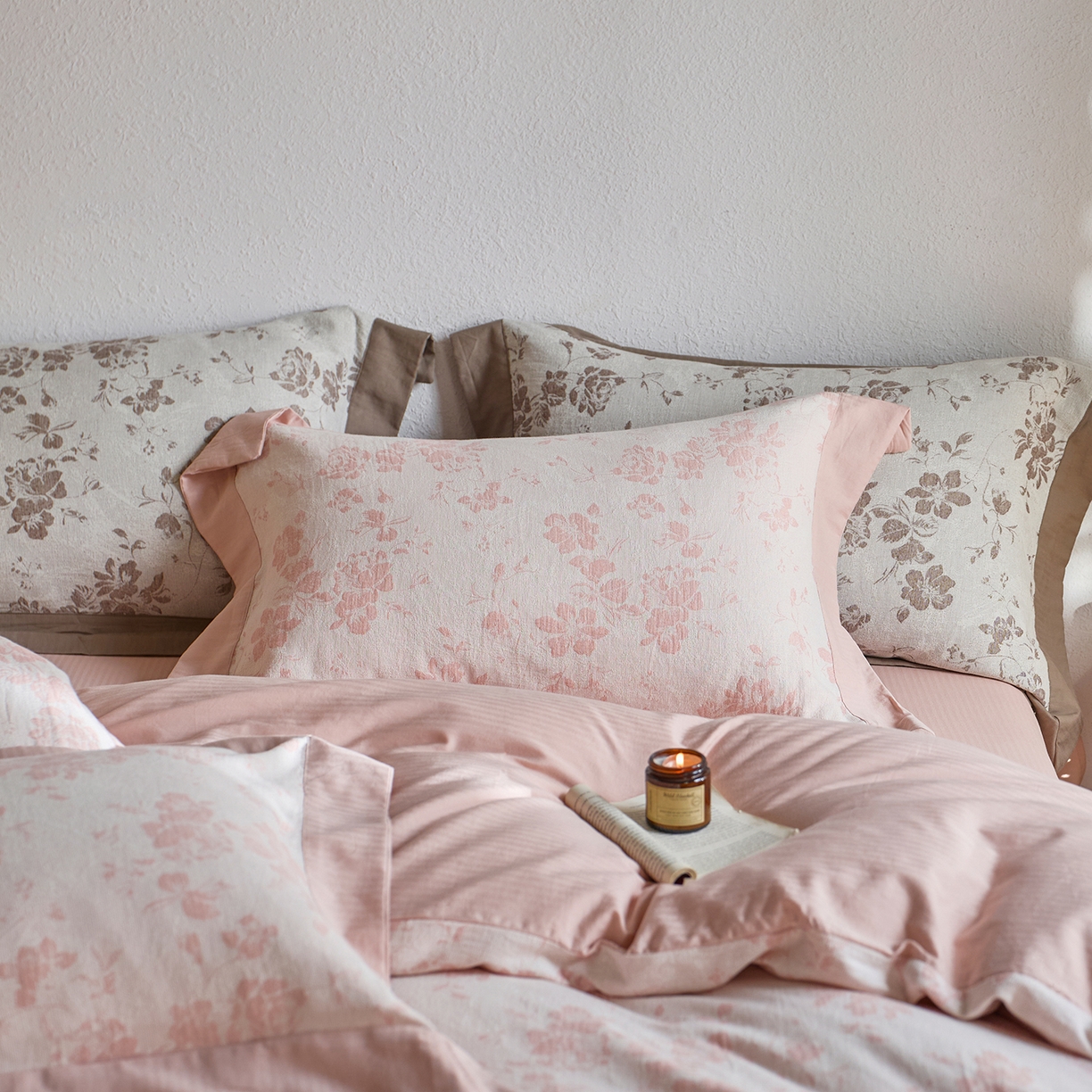 91家纺网 家纺一手货源 找家纺 梦享生活家居 2025新款双层纱提花四件套-砚秋系列 砚秋粉