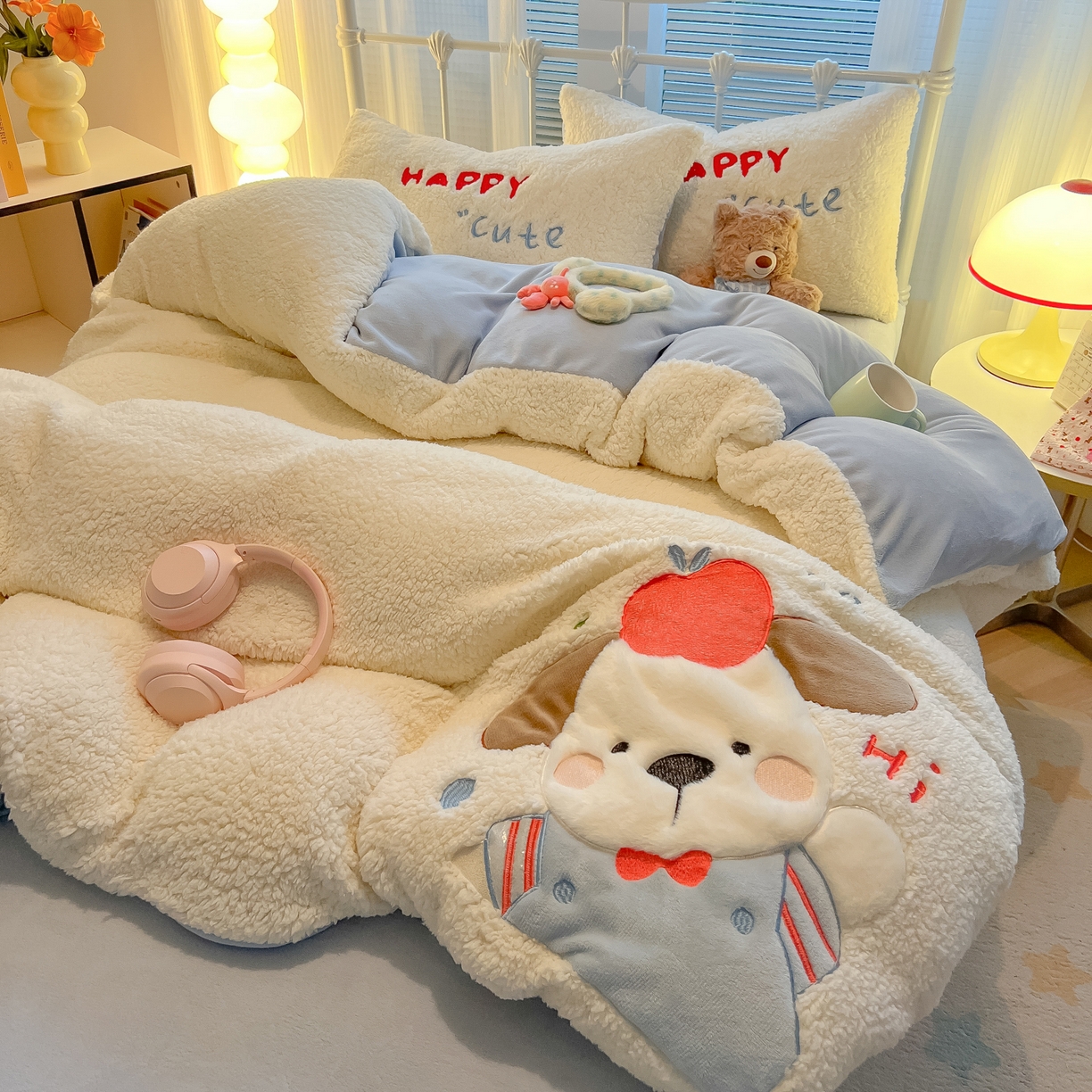 91家纺网 家纺一手货源 找家纺 （总）子钦家纺 2025秋冬新款加厚羊羔绒牛奶绒卡通贴布绣床单床笠四件套第一波