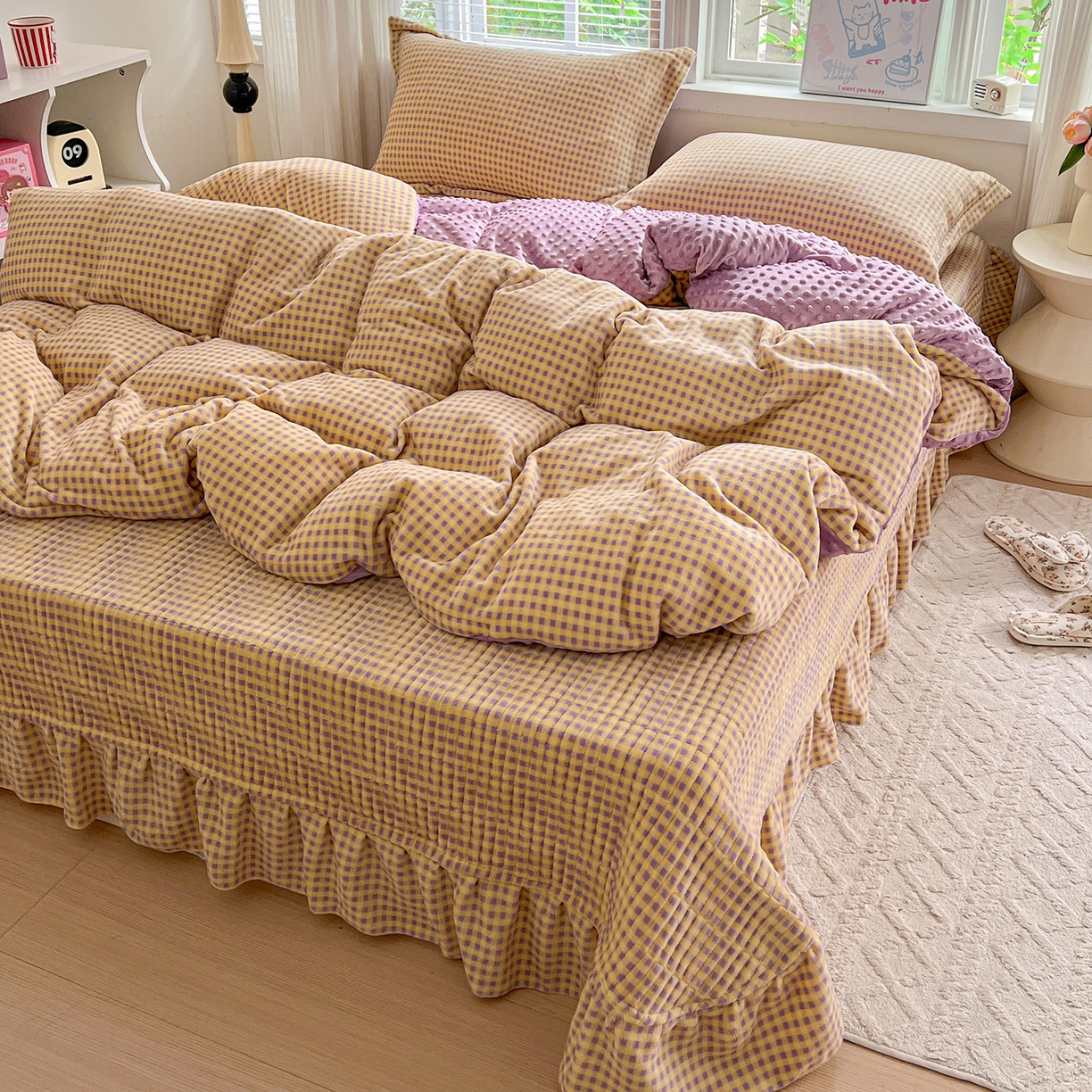 91家纺网 家纺一手货源 找家纺 （总）一比一 2025新款加厚保暖豆豆牛奶绒床盖款四件套