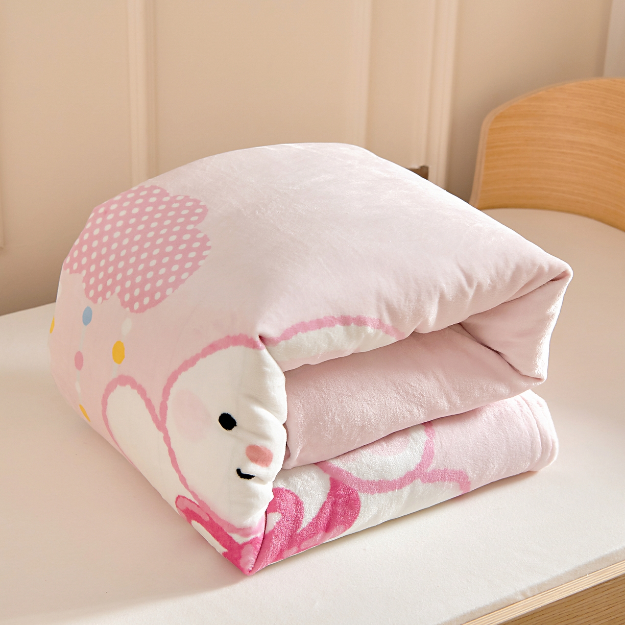 91家纺网 家纺一手货源 找家纺 梵赫 2025新款加厚240克牛奶绒数码原创大版卡通被套+被芯组合 可爱大耳兔