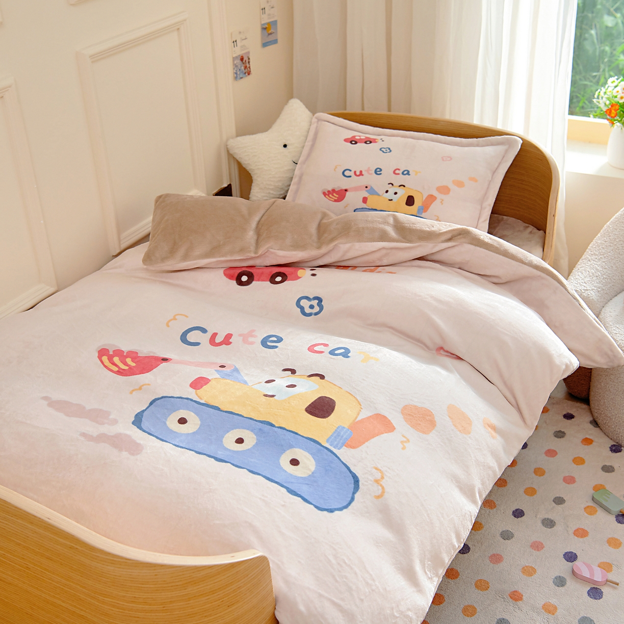 91家纺网 家纺一手货源 找家纺 梵赫 2025新款加厚240克牛奶绒数码原创大版卡通被套+被芯组合 可爱挖土机