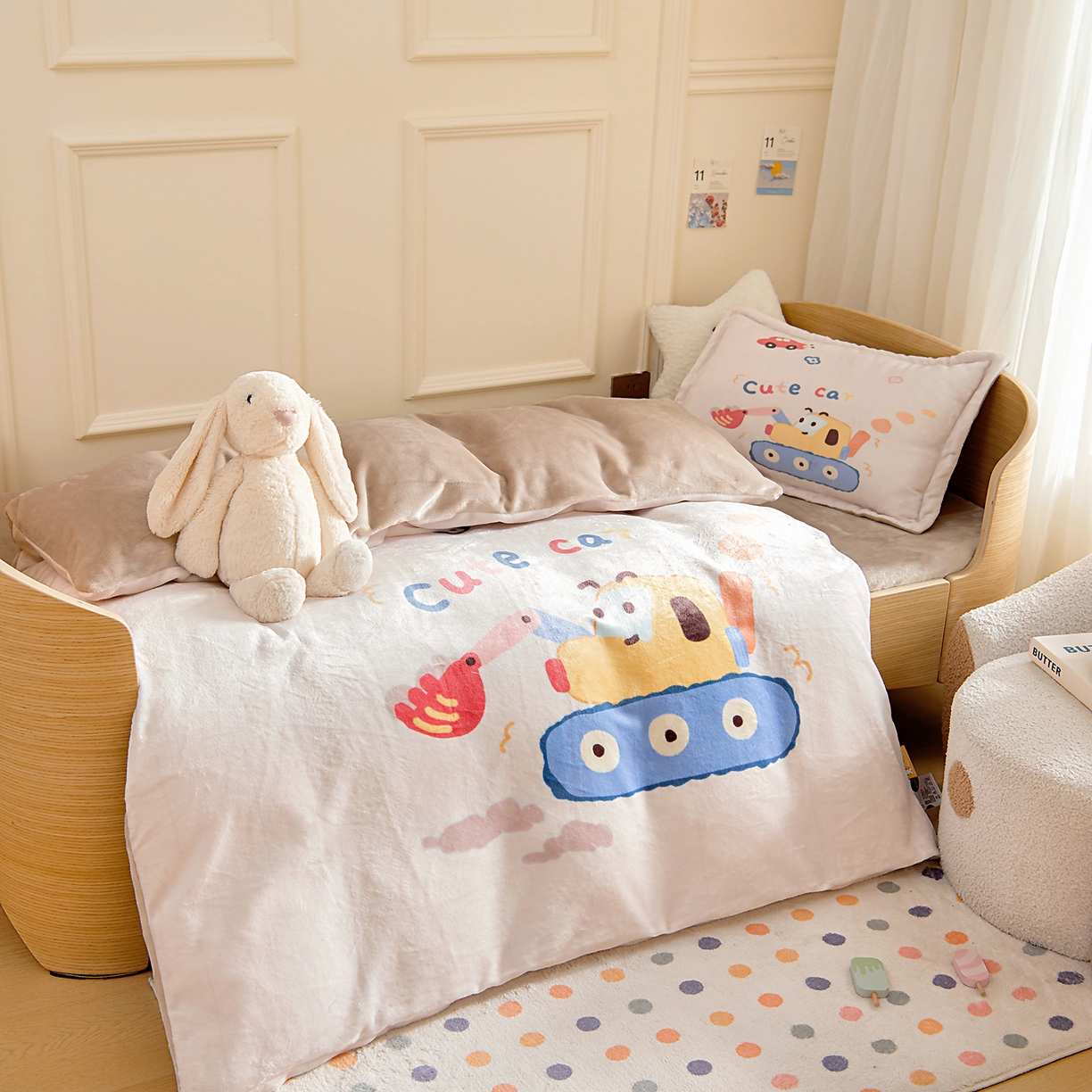 91家纺网 家纺一手货源 找家纺 梵赫 2025新款加厚240克牛奶绒数码原创大版卡通被套+被芯组合 可爱挖土机