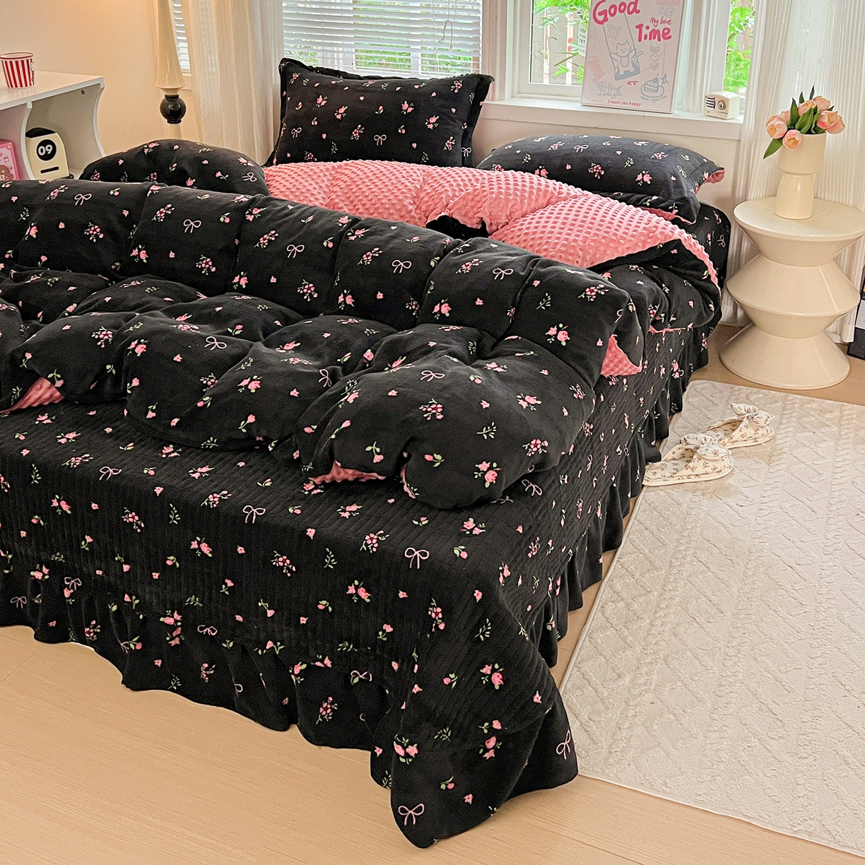 91家纺网 家纺一手货源 找家纺 （总）一比一 2025新款加厚保暖豆豆牛奶绒床盖款四件套