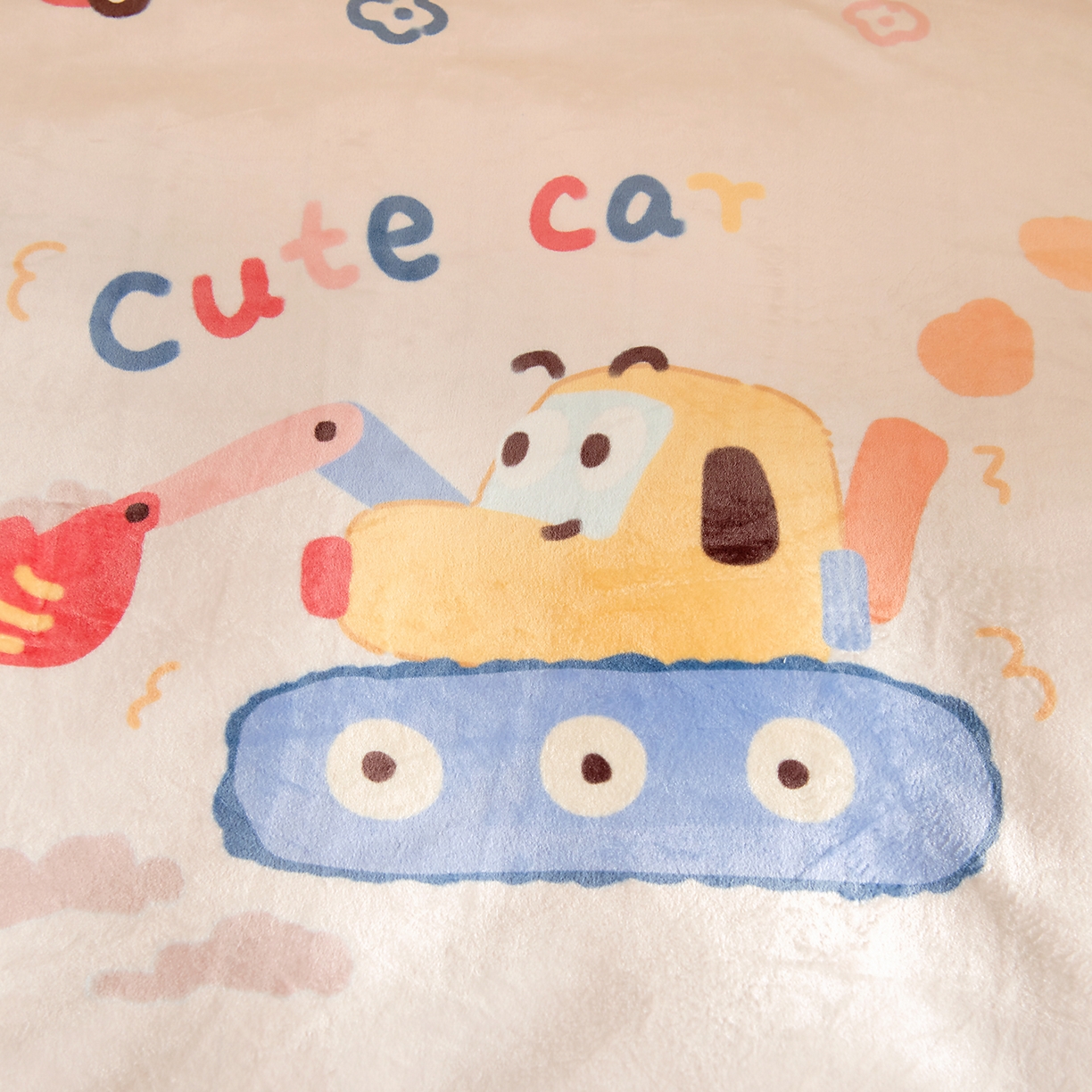 91家纺网 家纺一手货源 找家纺 梵赫 2025新款加厚240克牛奶绒数码原创大版卡通被套+被芯组合 可爱挖土机