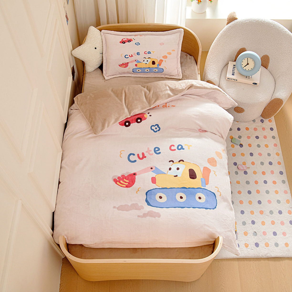 91家纺网 家纺一手货源 找家纺 梵赫 2025新款加厚240克牛奶绒数码原创大版卡通被套+被芯组合 可爱挖土机