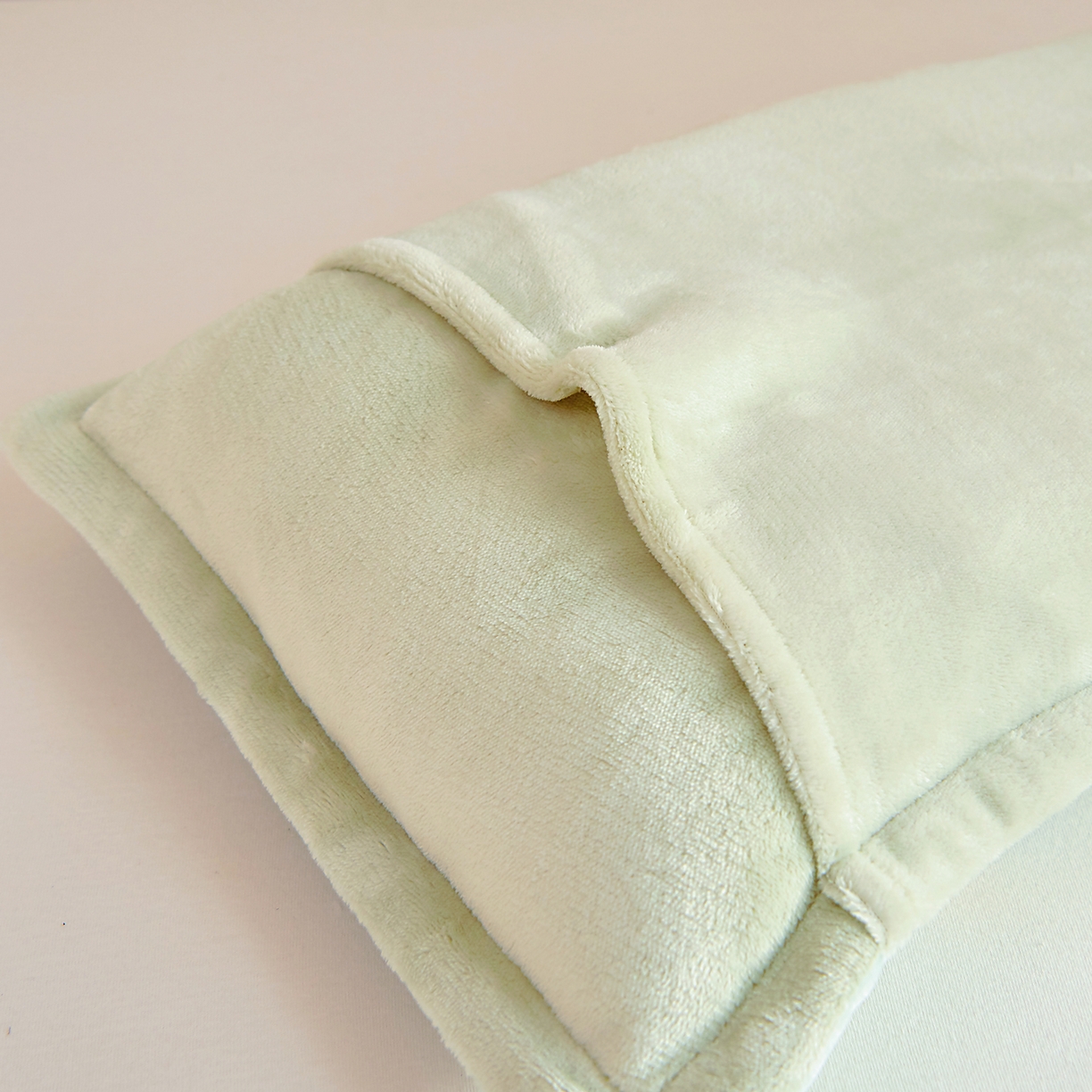 91家纺网 家纺一手货源 找家纺 （总）梵赫 2025新款加厚240克牛奶绒数码原创大版卡通被套+被芯组合