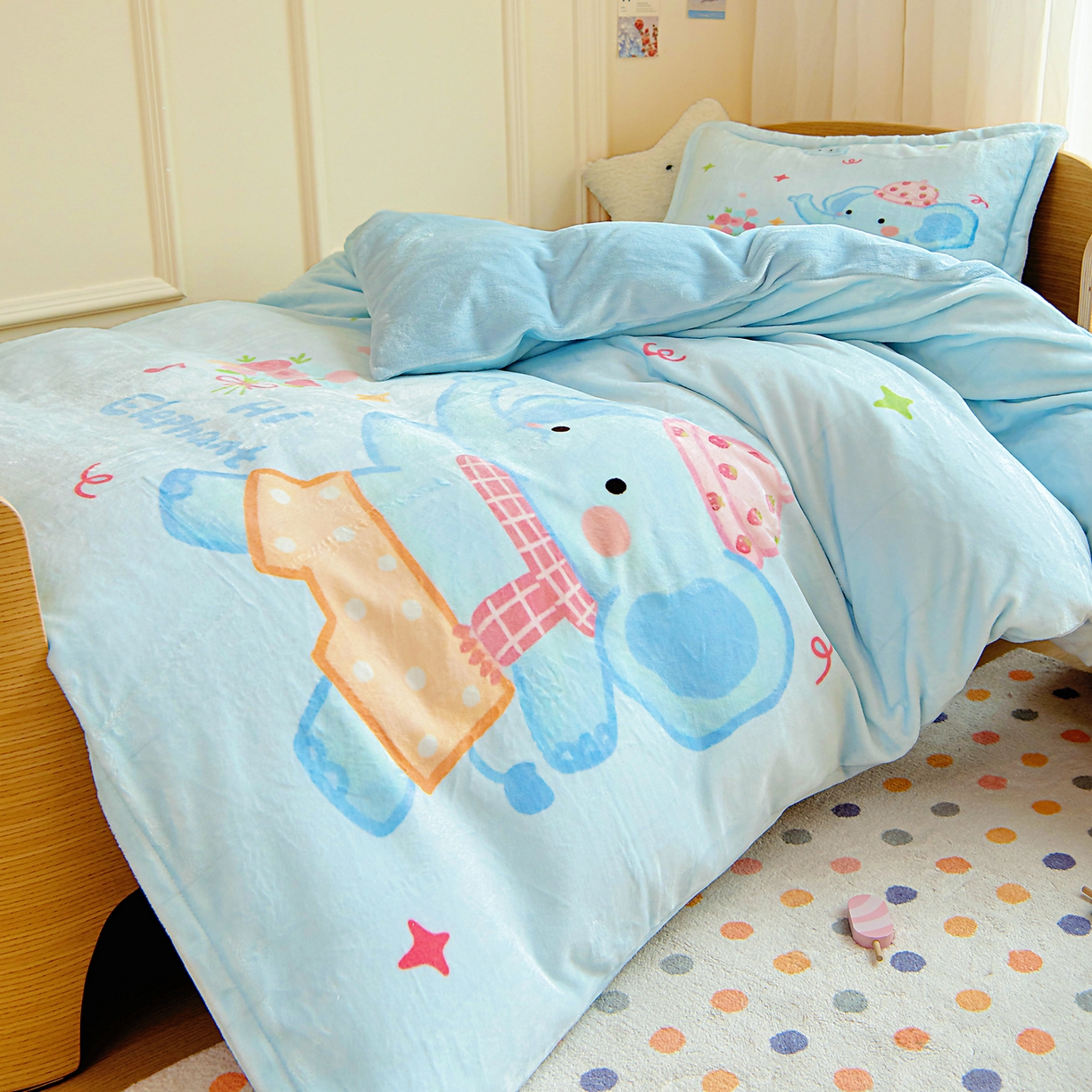 91家纺网 家纺一手货源 找家纺 梵赫 2025新款加厚240克牛奶绒数码原创大版卡通被套+被芯组合 小象贝贝